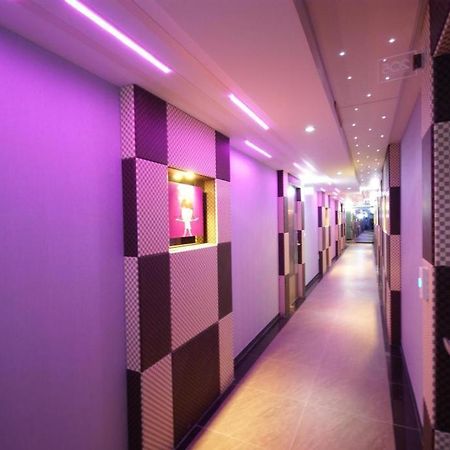 Ava Hotel Changwon Exterior foto