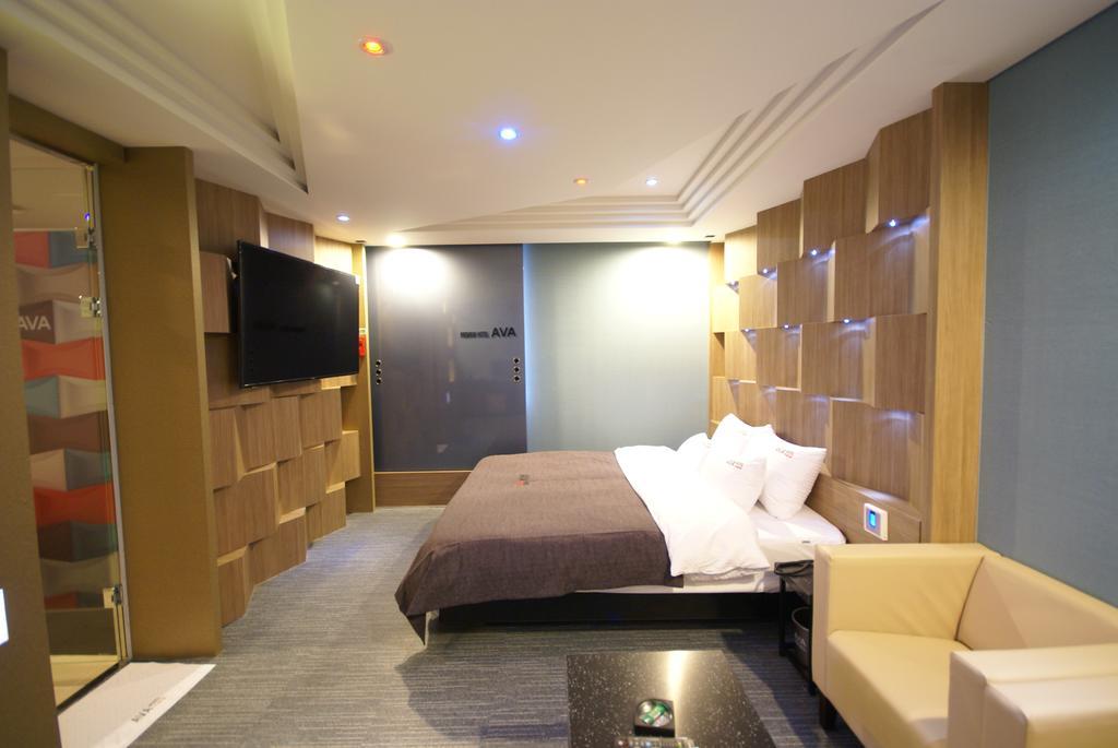 Ava Hotel Changwon Exterior foto