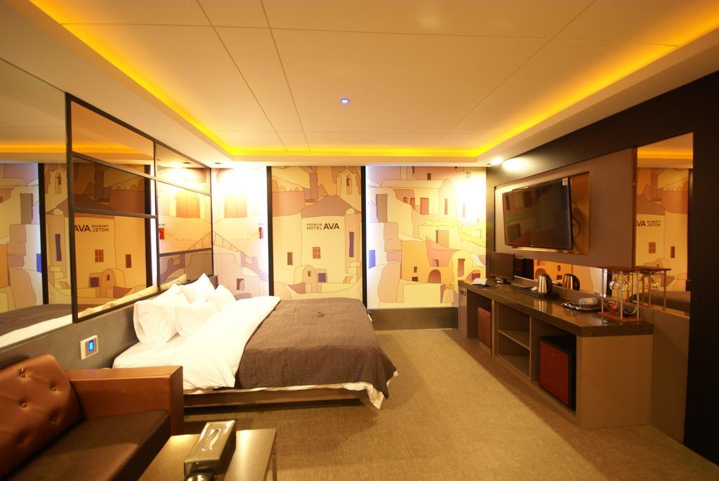 Ava Hotel Changwon Exterior foto