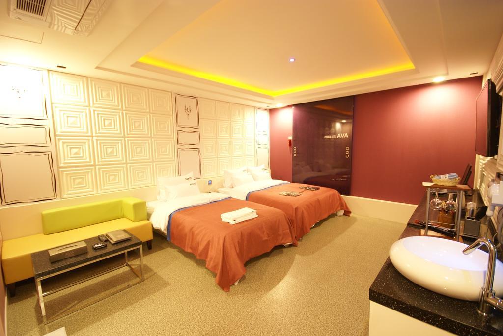 Ava Hotel Changwon Exterior foto